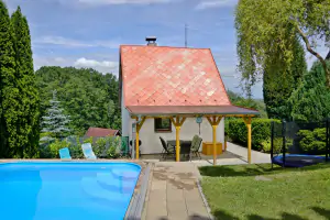 chata Nedvědice u Soběslavi nabízí pronájem pro max. 6 osob