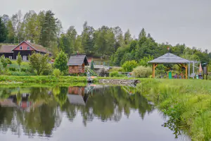 soukromý rybník na pozemku chalupy Dolní Falknov - možnost koupání a rybaření systémem chyť a pusť